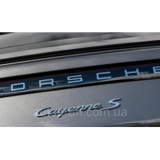 Емблема напис багажника Porsche Cayenne S рестайл
