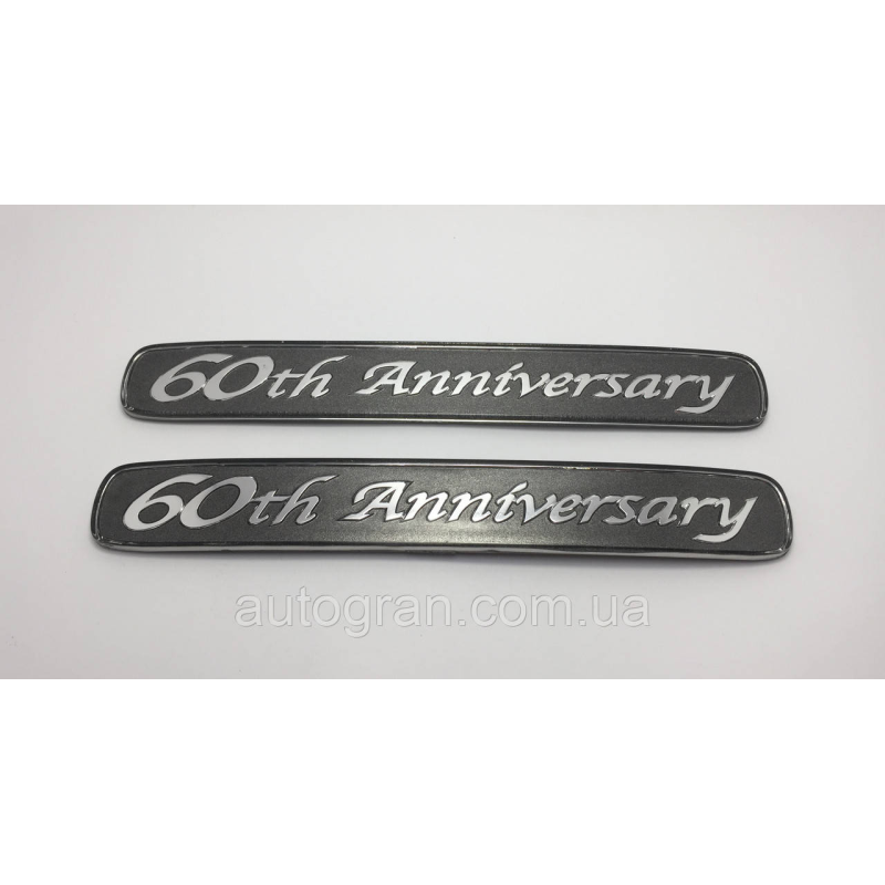 Емблема напис кузова Toyota 60th Anniversary
