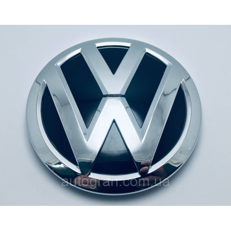 Емблема решітки радіатора Volkswagen Touareg 2015- 7P6853601B