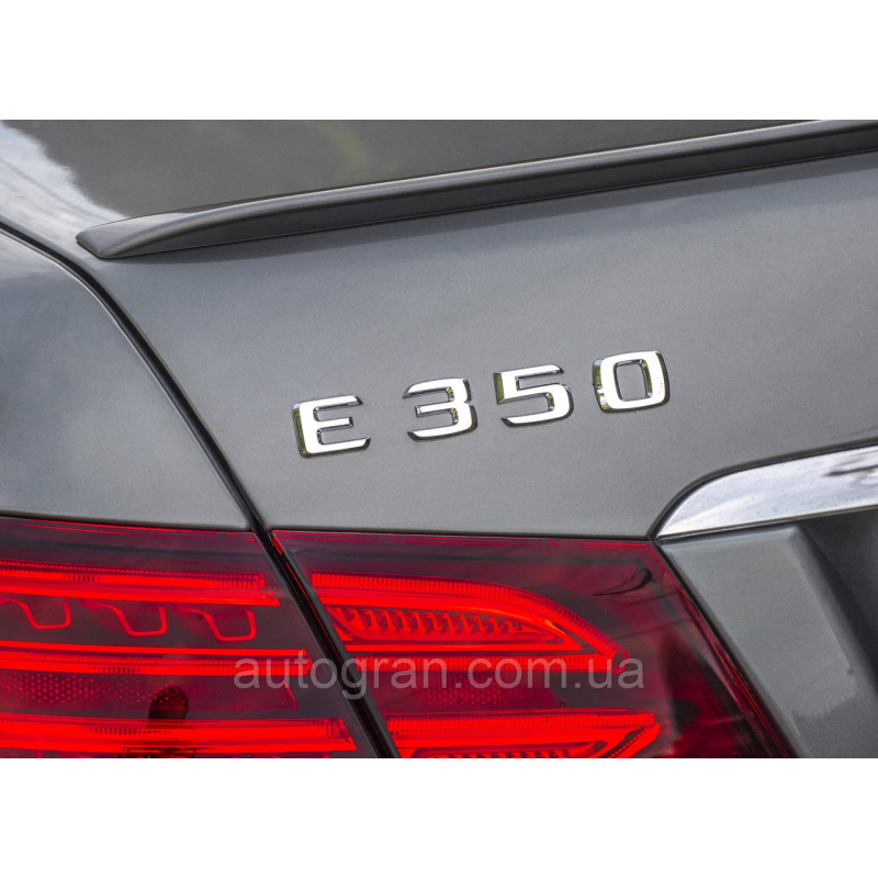 Емблема напис багажника Mercedes E350