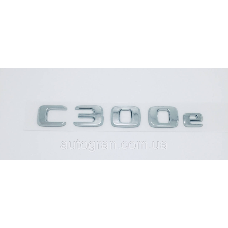 Емблема напис багажника Mercedes C300e