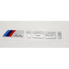 Емблема напис багажника BMW M135i