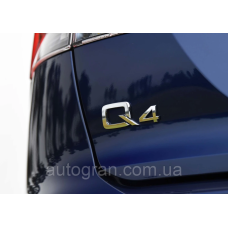 Емблема напис багажника Audi Q4