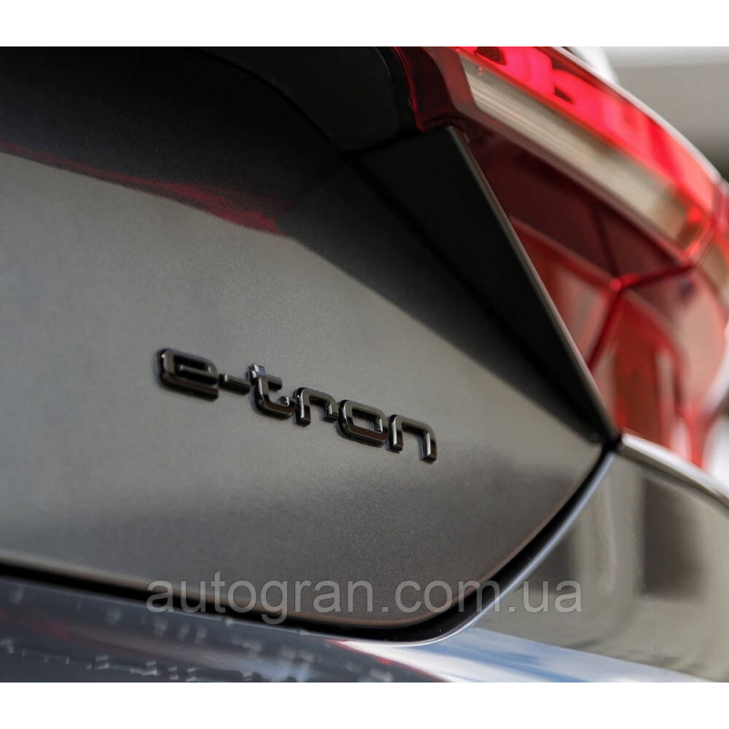 Емблема на кузов Audi e-tron etron чорна