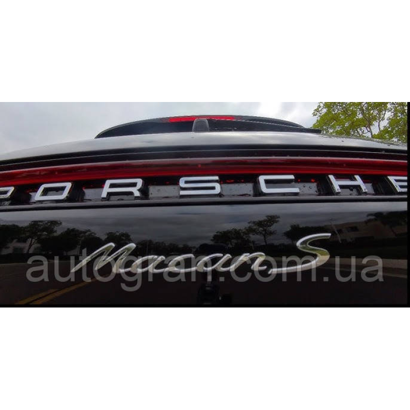 Емблема напис багажника Porsche MacanS