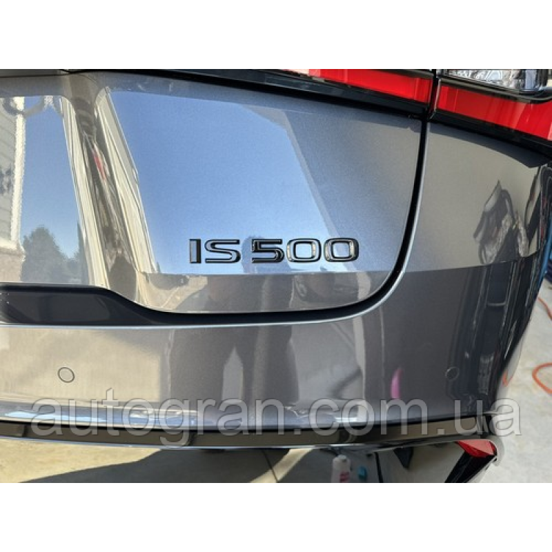 Емблема напис багажника Lexus IS500 чорна Емблема напис багажника Lexus IS500 чорна