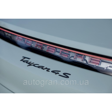 Емблема напис багажника Porsche Taycan 4Sчорна глянцева