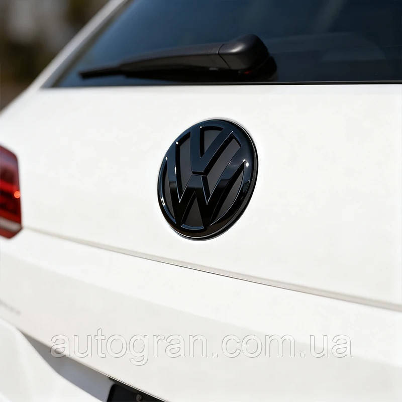 Емблема багажника Volkswagen Touareg 2003-2010 7L6853630A чорна