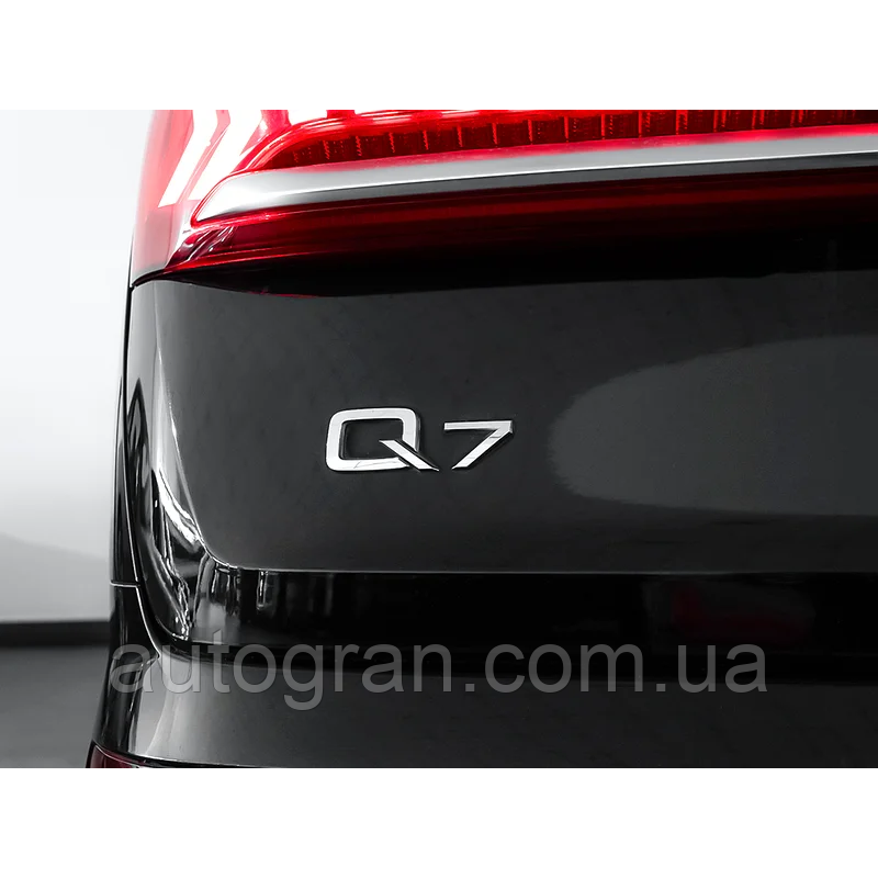 Емблема напис багажника Audi Q7