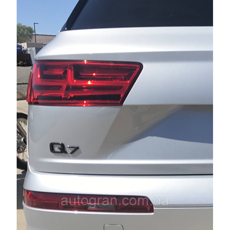 Емблема напис багажника Audi Q7 чорний